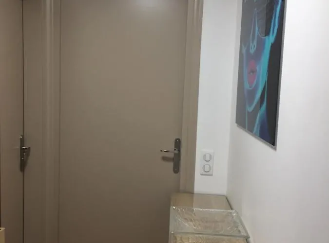 Appartement Vue Rue Des *